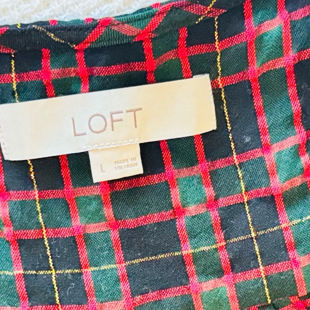 LOFT Black Red Green Gold Plaid V-Neck Blouse Puff Sleeve Top Women’s Shirt - Picture 13 of 16